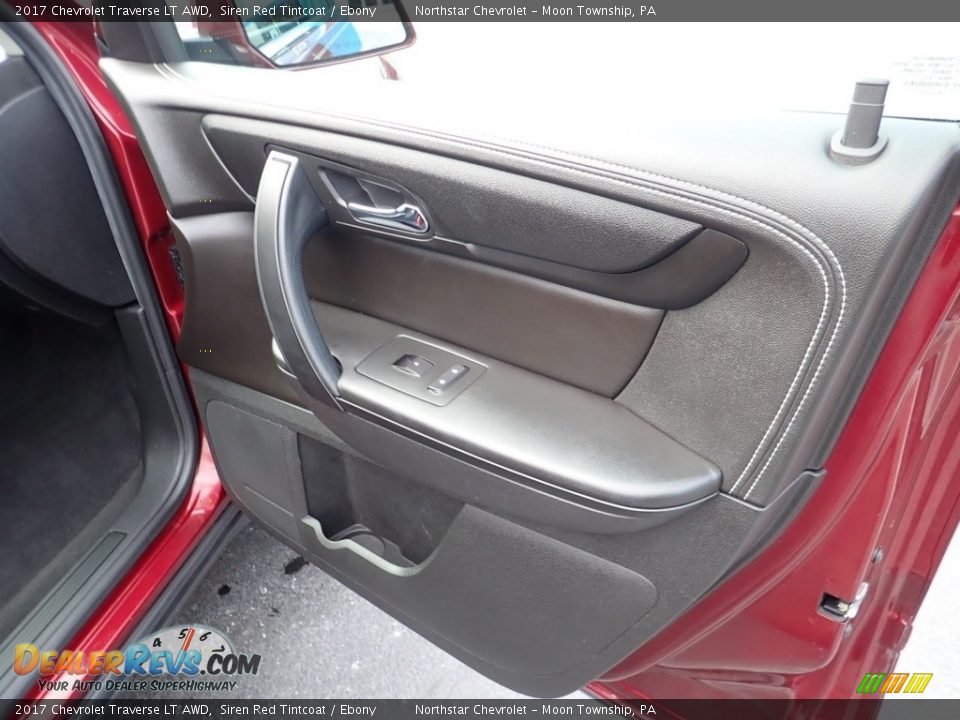 2017 Chevrolet Traverse LT AWD Siren Red Tintcoat / Ebony Photo #17