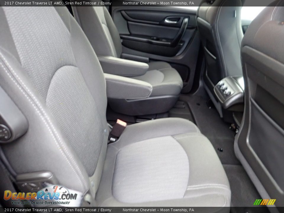 2017 Chevrolet Traverse LT AWD Siren Red Tintcoat / Ebony Photo #18