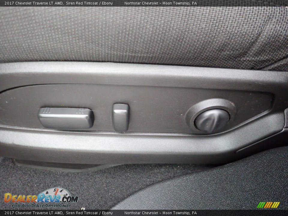 2017 Chevrolet Traverse LT AWD Siren Red Tintcoat / Ebony Photo #25