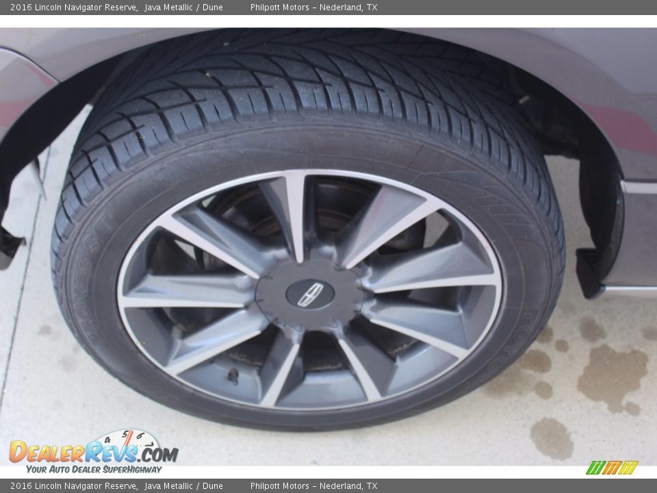 2016 Lincoln Navigator Reserve Wheel Photo #5