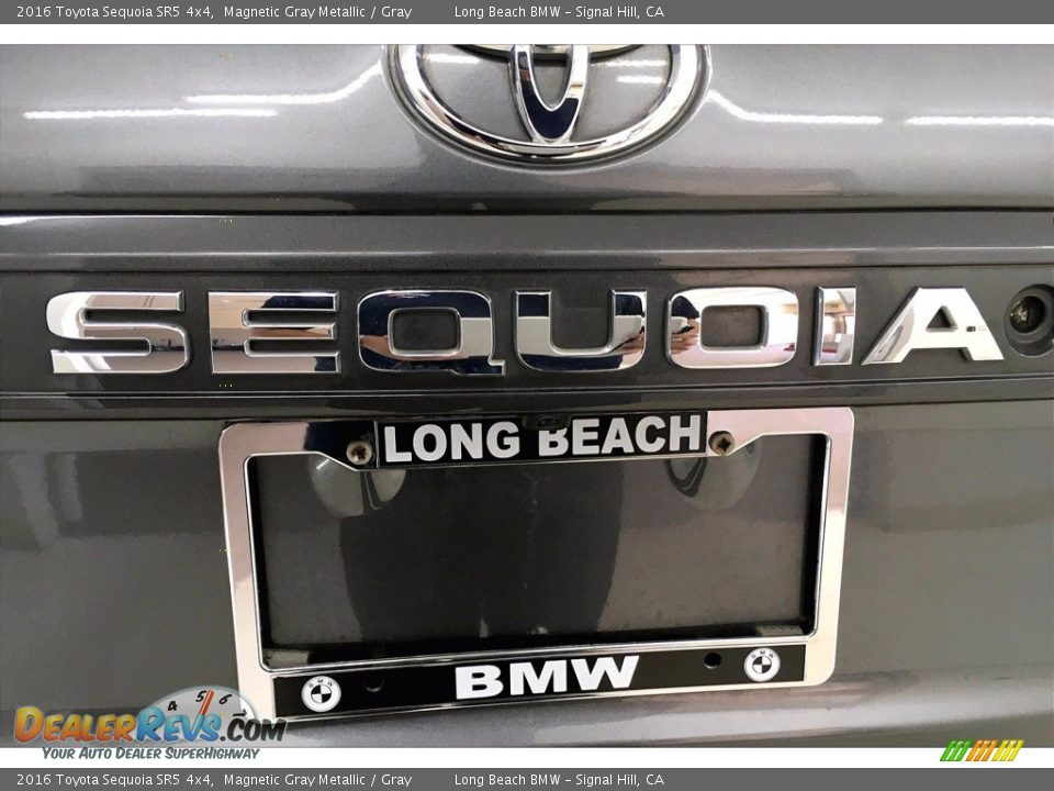 2016 Toyota Sequoia SR5 4x4 Magnetic Gray Metallic / Gray Photo #7
