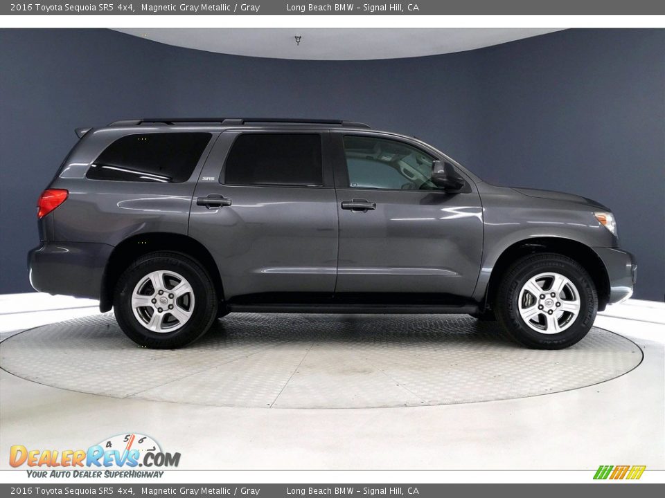 Magnetic Gray Metallic 2016 Toyota Sequoia SR5 4x4 Photo #14