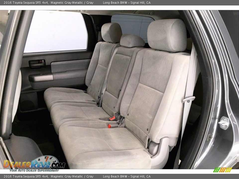 Rear Seat of 2016 Toyota Sequoia SR5 4x4 Photo #30