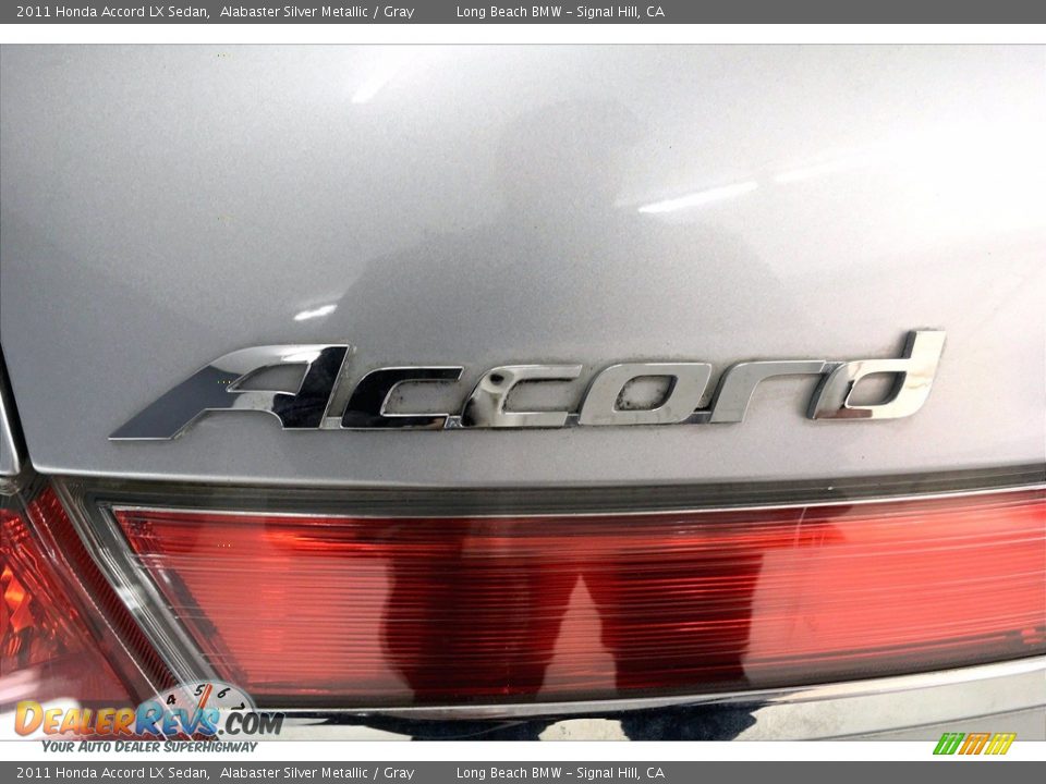 2011 Honda Accord LX Sedan Alabaster Silver Metallic / Gray Photo #7