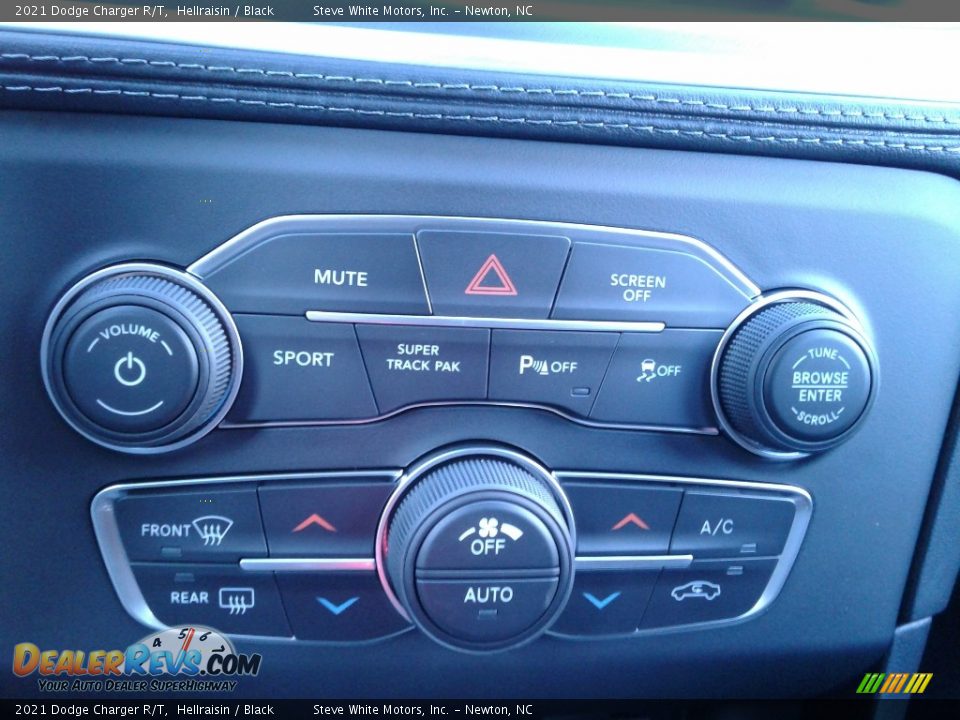 Controls of 2021 Dodge Charger R/T Photo #25