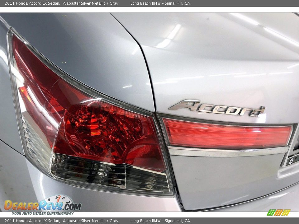 2011 Honda Accord LX Sedan Alabaster Silver Metallic / Gray Photo #27