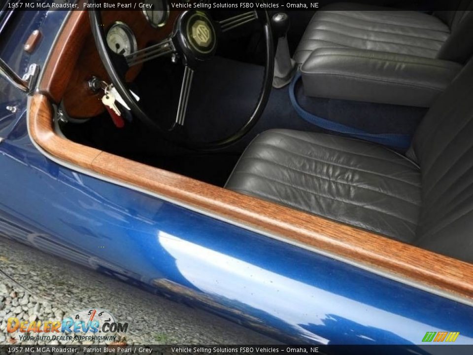 Front Seat of 1957 MG MGA Roadster Photo #18