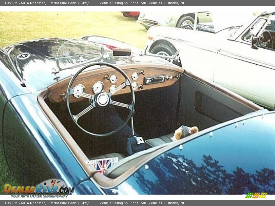 Front Seat of 1957 MG MGA Roadster Photo #21