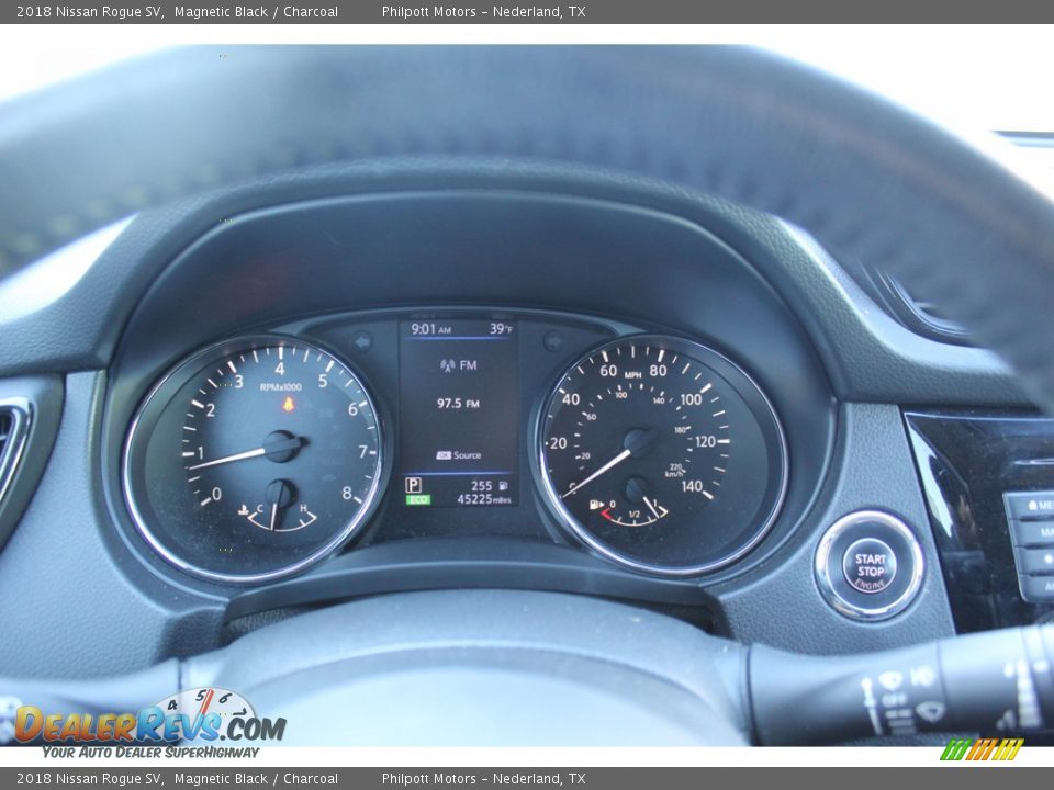 2018 Nissan Rogue SV Magnetic Black / Charcoal Photo #18
