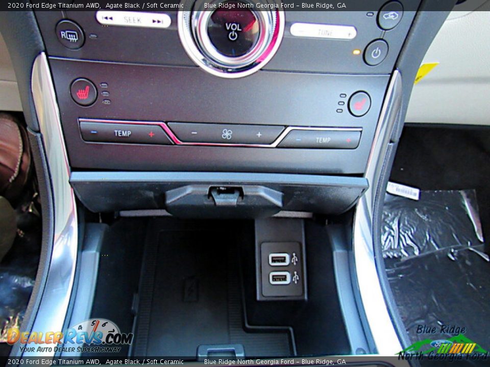 2020 Ford Edge Titanium AWD Agate Black / Soft Ceramic Photo #22