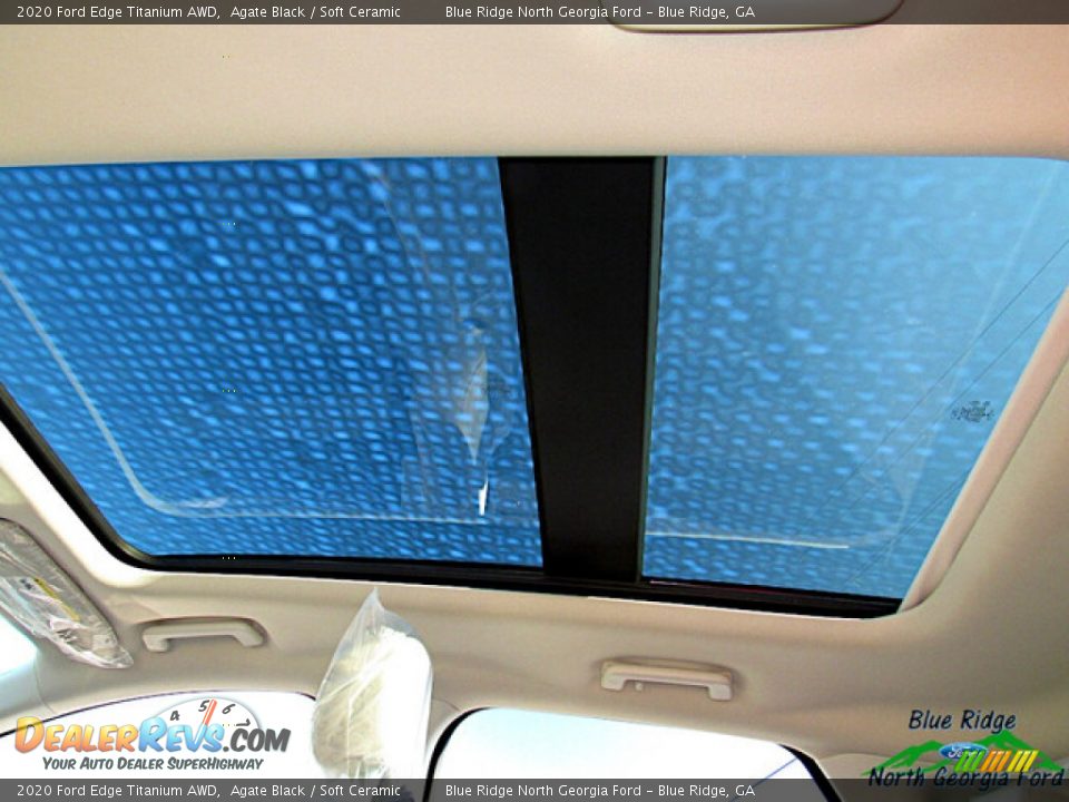 2020 Ford Edge Titanium AWD Agate Black / Soft Ceramic Photo #24