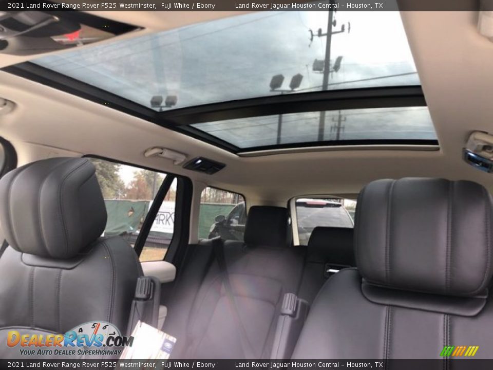 Sunroof of 2021 Land Rover Range Rover P525 Westminster Photo #34