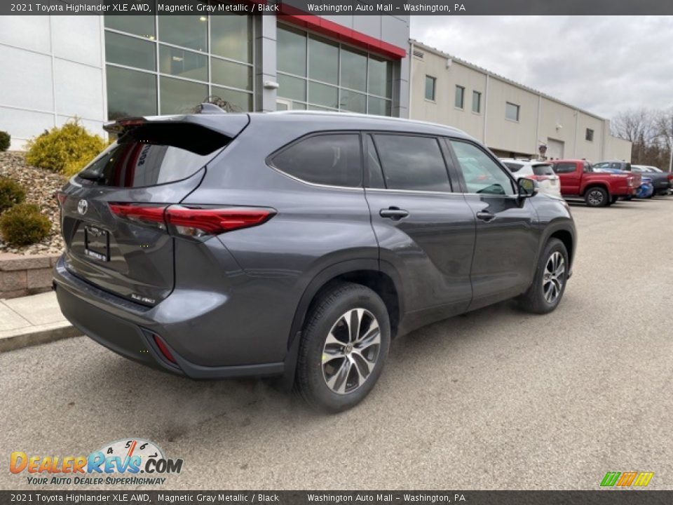 2021 Toyota Highlander XLE AWD Magnetic Gray Metallic / Black Photo #15