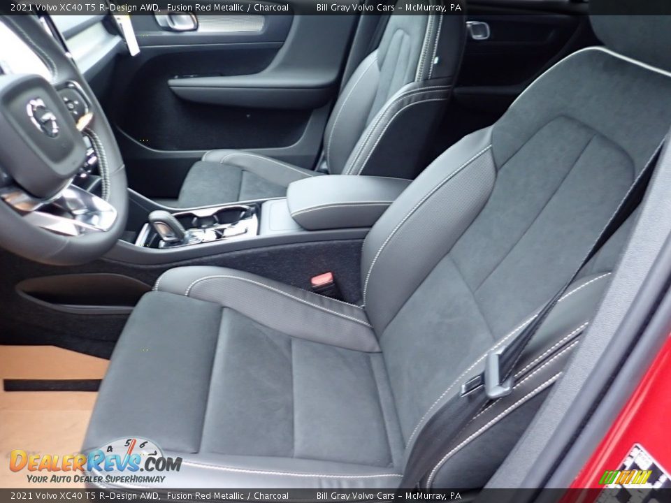 Front Seat of 2021 Volvo XC40 T5 R-Design AWD Photo #7