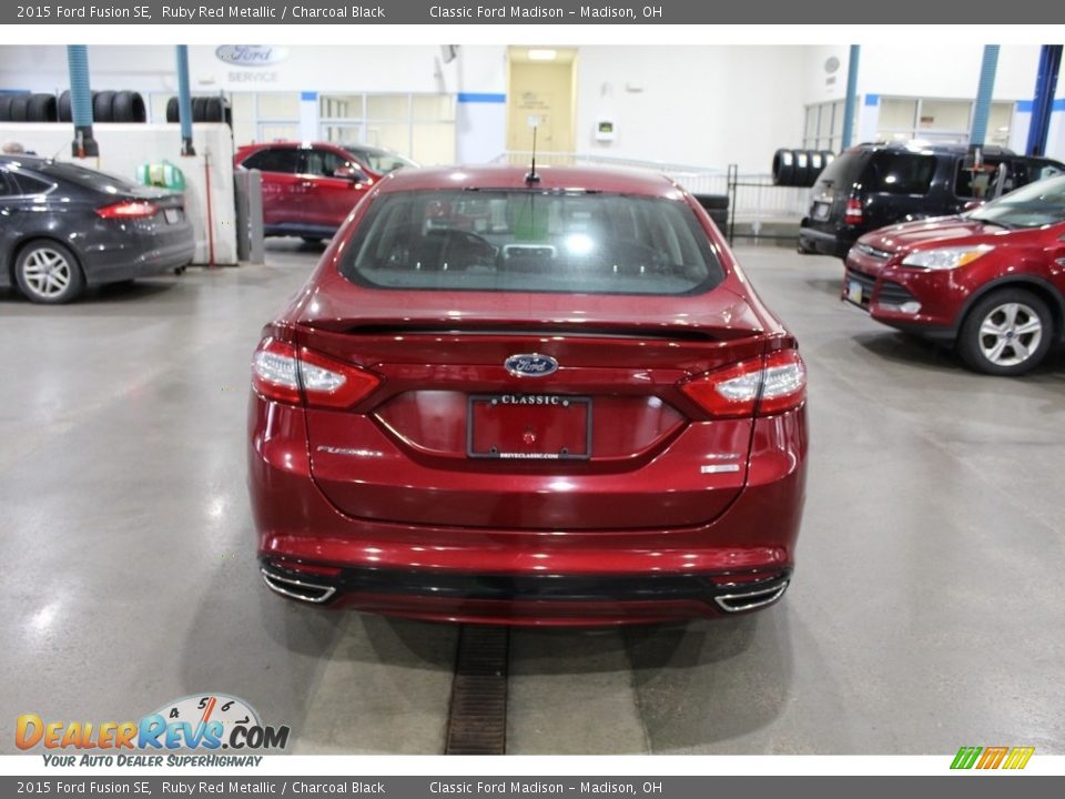 2015 Ford Fusion SE Ruby Red Metallic / Charcoal Black Photo #6