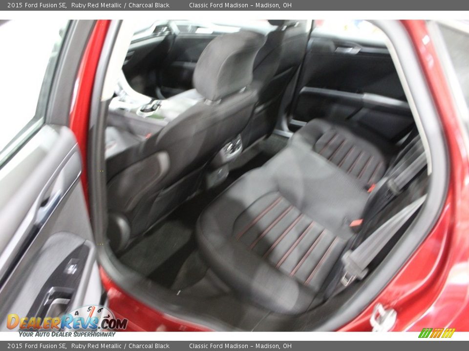 2015 Ford Fusion SE Ruby Red Metallic / Charcoal Black Photo #13