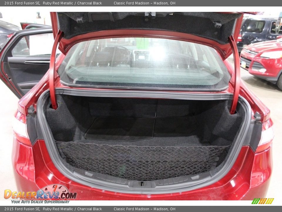 2015 Ford Fusion SE Ruby Red Metallic / Charcoal Black Photo #14
