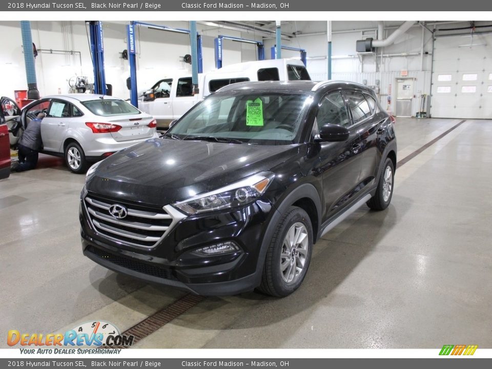 2018 Hyundai Tucson SEL Black Noir Pearl / Beige Photo #1