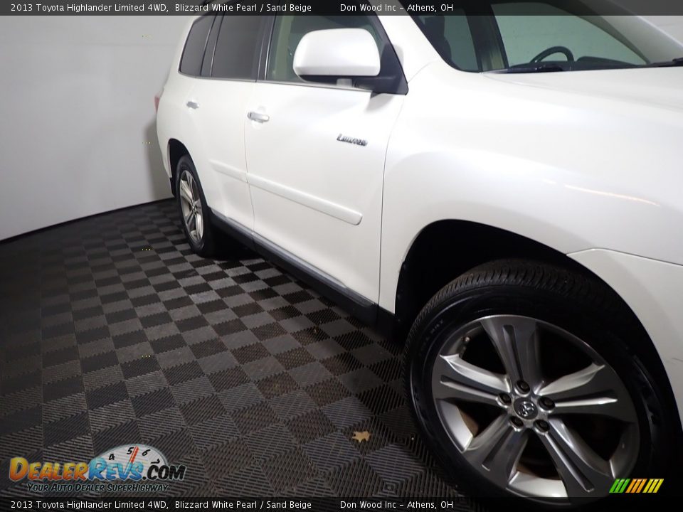 2013 Toyota Highlander Limited 4WD Blizzard White Pearl / Sand Beige Photo #3