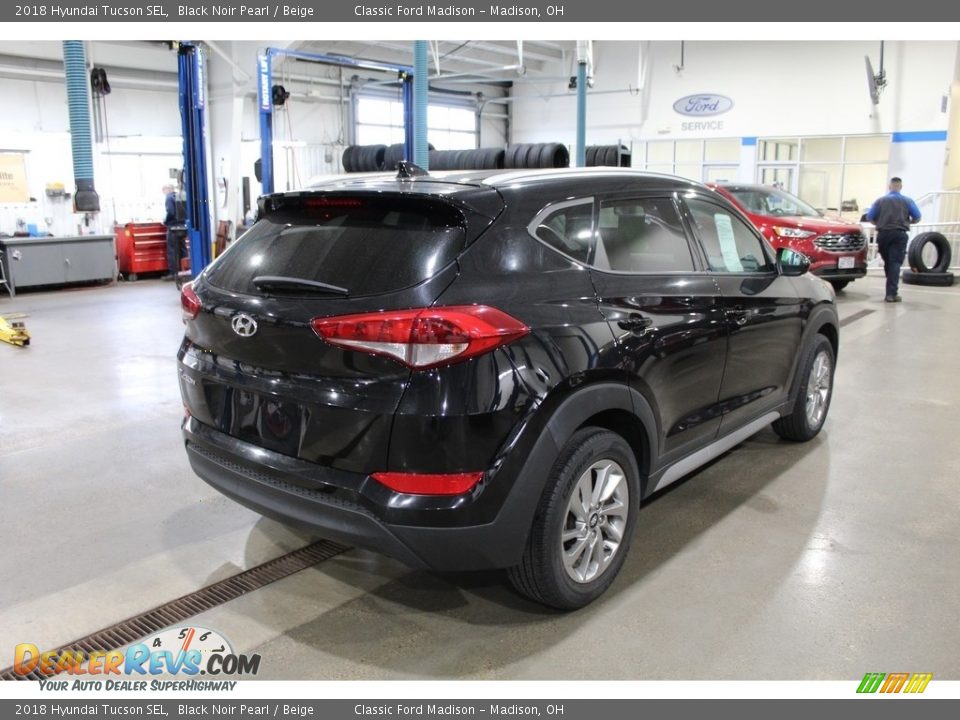 2018 Hyundai Tucson SEL Black Noir Pearl / Beige Photo #5