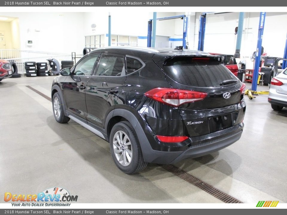 2018 Hyundai Tucson SEL Black Noir Pearl / Beige Photo #7