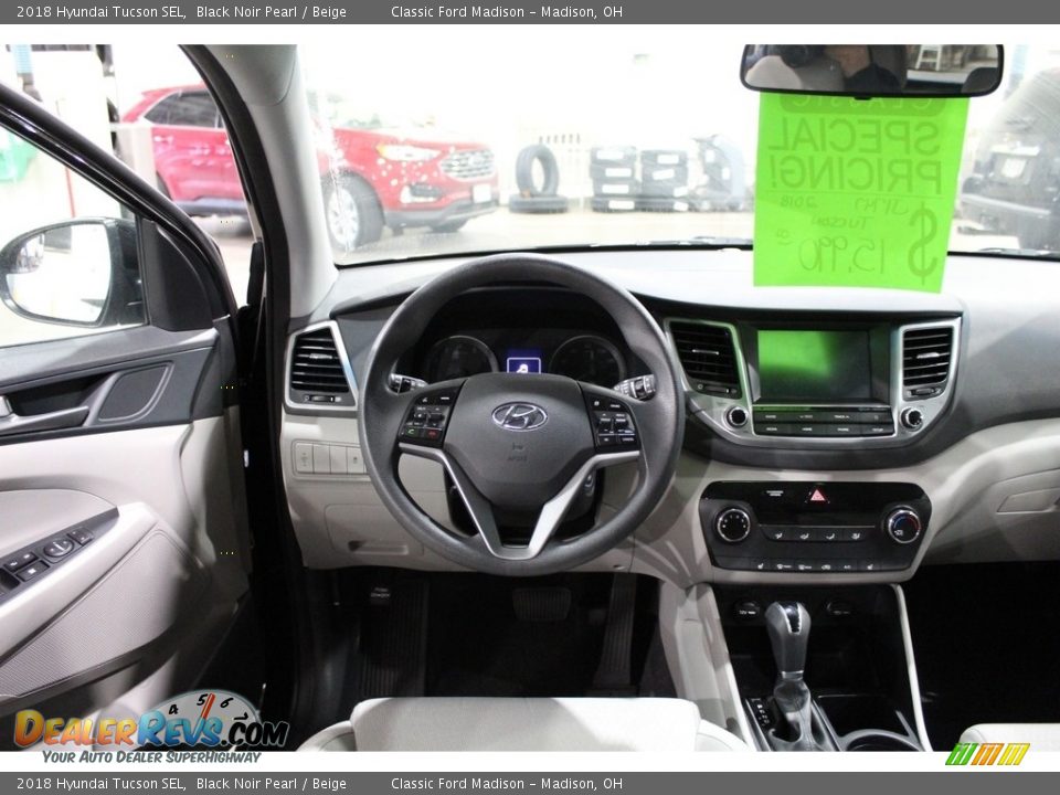 Controls of 2018 Hyundai Tucson SEL Photo #9