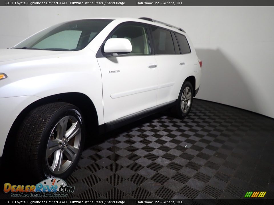 2013 Toyota Highlander Limited 4WD Blizzard White Pearl / Sand Beige Photo #9
