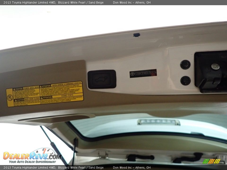 2013 Toyota Highlander Limited 4WD Blizzard White Pearl / Sand Beige Photo #14