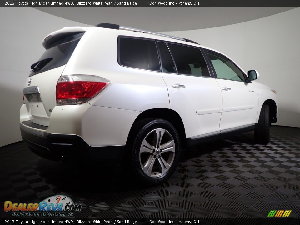 2013 Toyota Highlander Limited 4WD Blizzard White Pearl / Sand Beige Photo #17