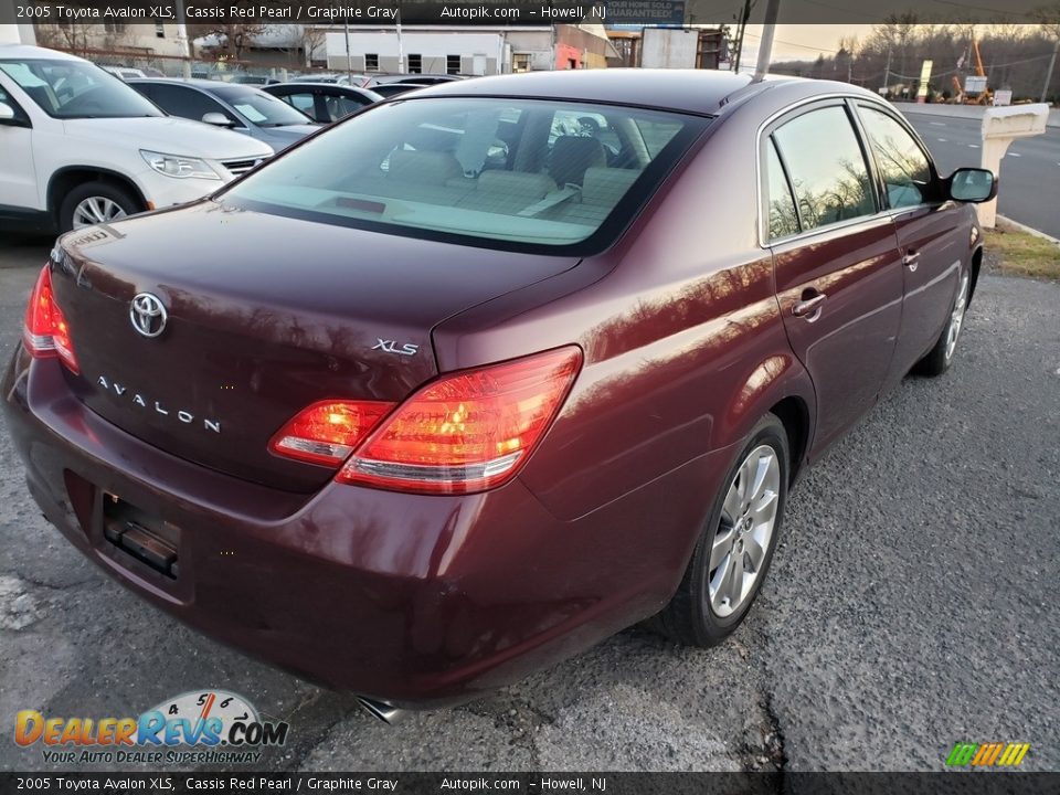 2005 Toyota Avalon XLS Cassis Red Pearl / Graphite Gray Photo #7