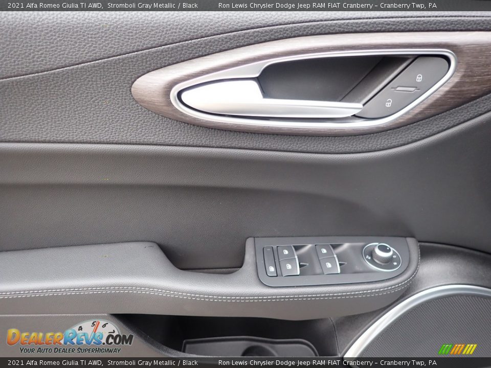 2021 Alfa Romeo Giulia TI AWD Stromboli Gray Metallic / Black Photo #15