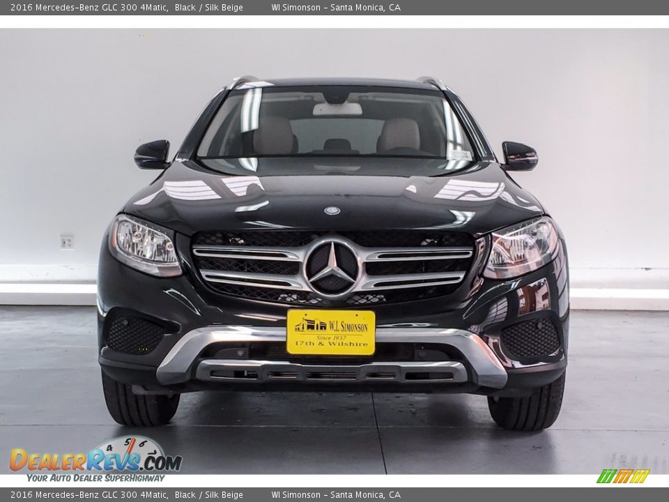 2016 Mercedes-Benz GLC 300 4Matic Black / Silk Beige Photo #2