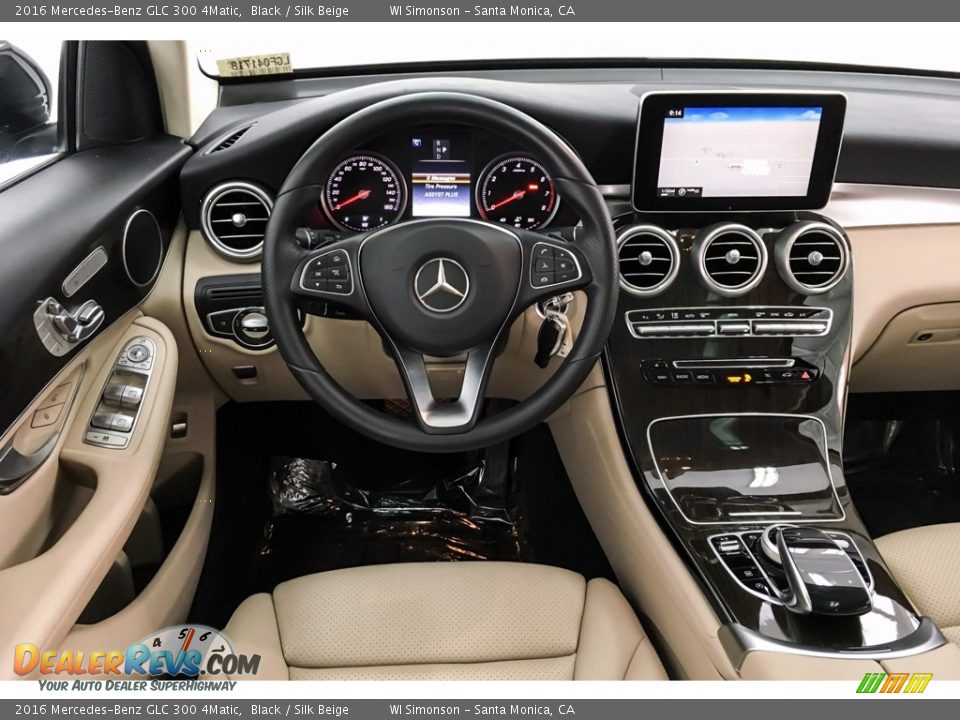 Dashboard of 2016 Mercedes-Benz GLC 300 4Matic Photo #4