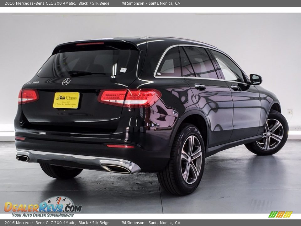 2016 Mercedes-Benz GLC 300 4Matic Black / Silk Beige Photo #16