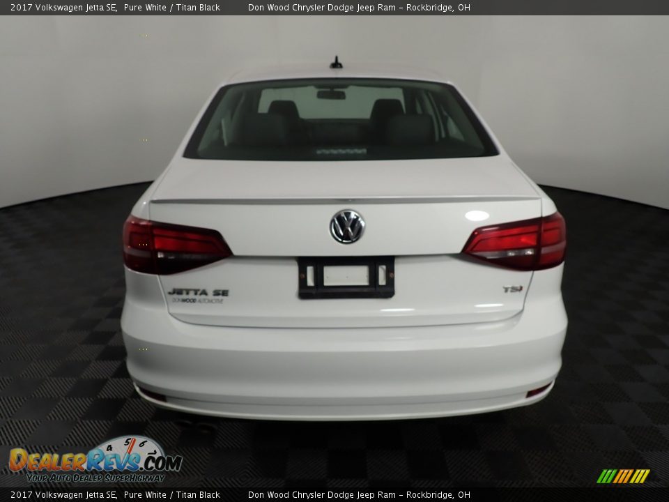 2017 Volkswagen Jetta SE Pure White / Titan Black Photo #13