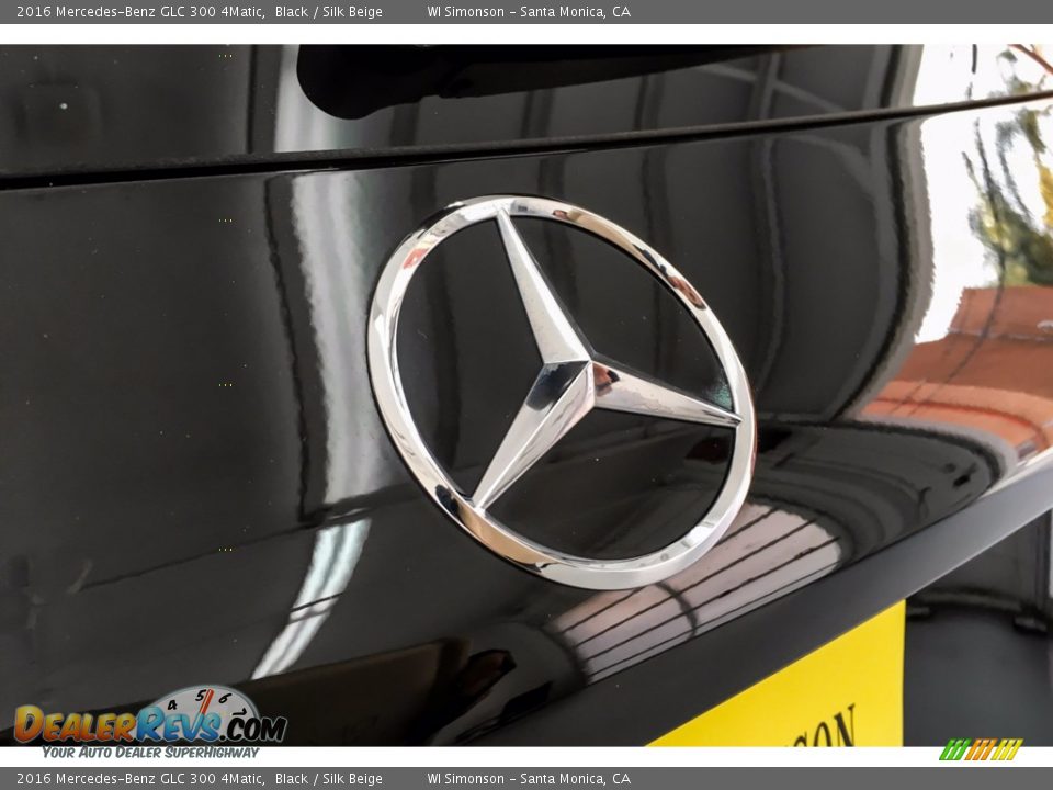 2016 Mercedes-Benz GLC 300 4Matic Black / Silk Beige Photo #28
