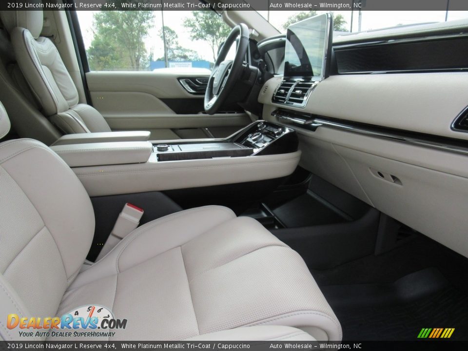 2019 Lincoln Navigator L Reserve 4x4 White Platinum Metallic Tri-Coat / Cappuccino Photo #11