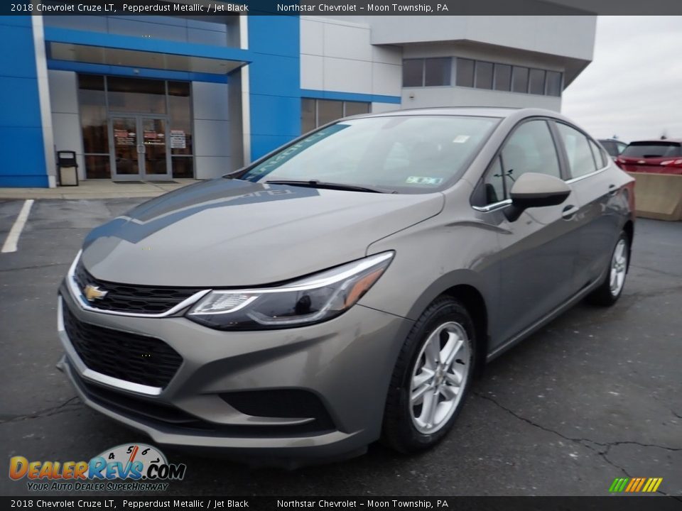 2018 Chevrolet Cruze LT Pepperdust Metallic / Jet Black Photo #2