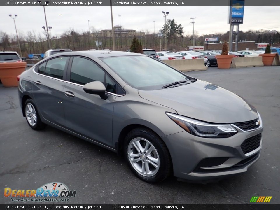 2018 Chevrolet Cruze LT Pepperdust Metallic / Jet Black Photo #11