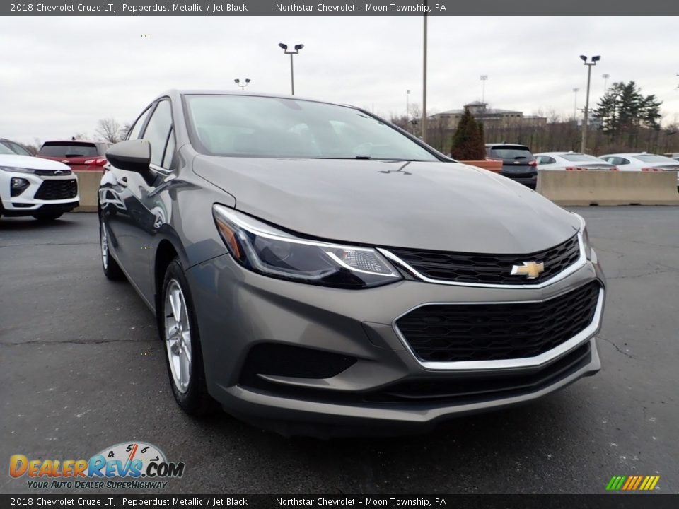 2018 Chevrolet Cruze LT Pepperdust Metallic / Jet Black Photo #12