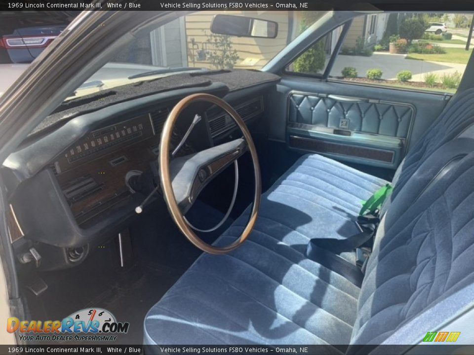 Front Seat of 1969 Lincoln Continental Mark III Photo #3