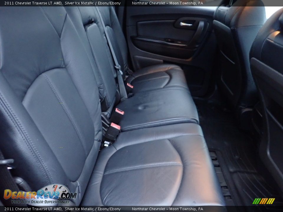 2011 Chevrolet Traverse LT AWD Silver Ice Metallic / Ebony/Ebony Photo #18