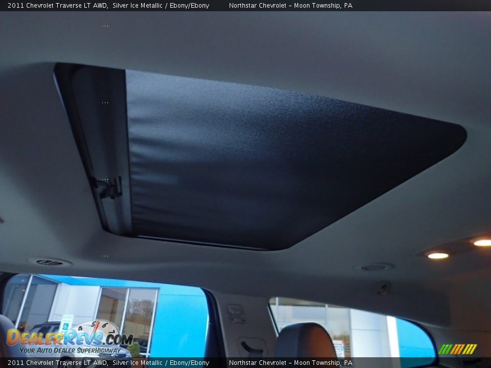 2011 Chevrolet Traverse LT AWD Silver Ice Metallic / Ebony/Ebony Photo #23