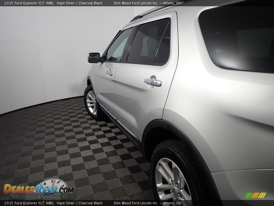 2015 Ford Explorer XLT 4WD Ingot Silver / Charcoal Black Photo #17