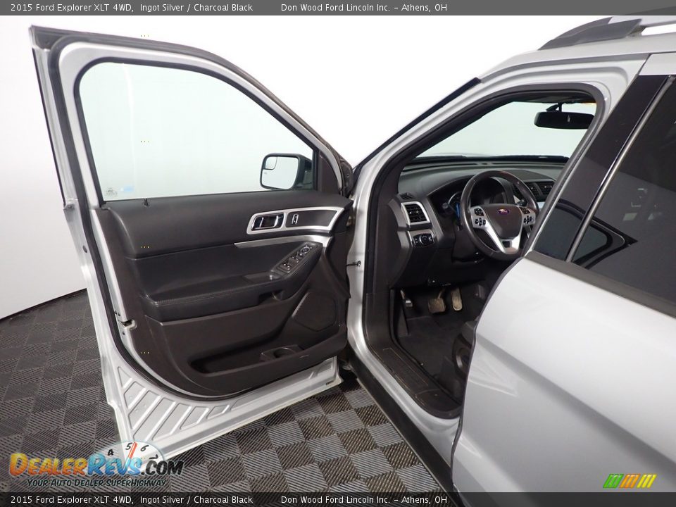2015 Ford Explorer XLT 4WD Ingot Silver / Charcoal Black Photo #20