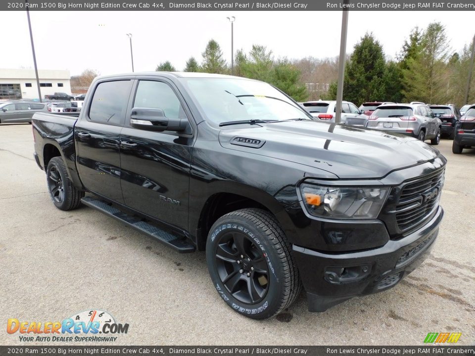 Front 3/4 View of 2020 Ram 1500 Big Horn Night Edition Crew Cab 4x4 Photo #3