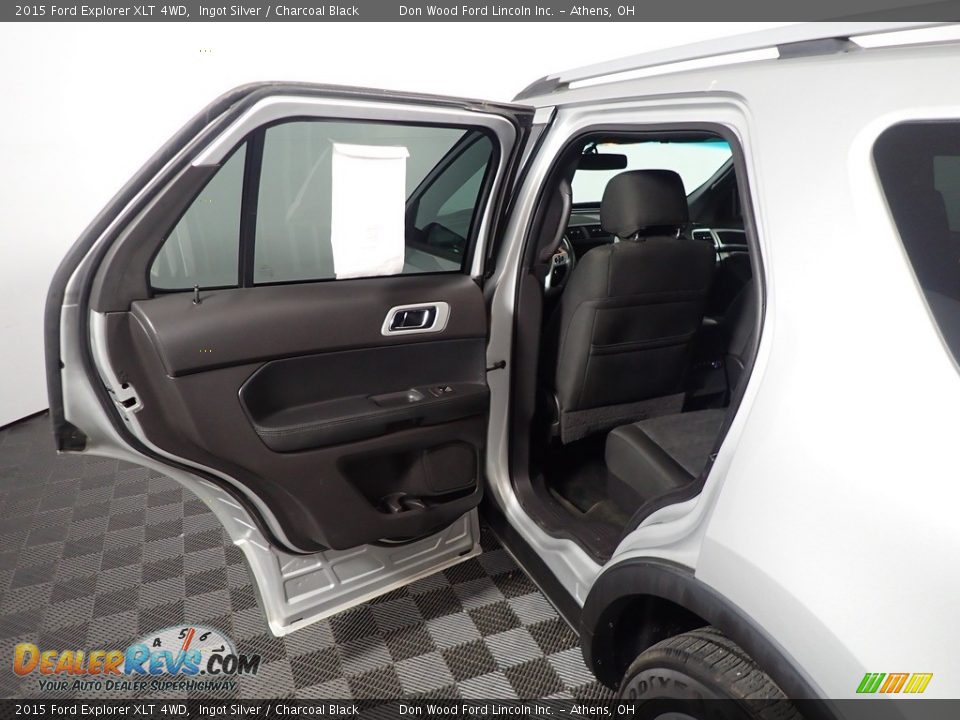 2015 Ford Explorer XLT 4WD Ingot Silver / Charcoal Black Photo #35