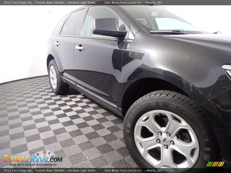 2011 Ford Edge SEL Tuxedo Black Metallic / Medium Light Stone Photo #3