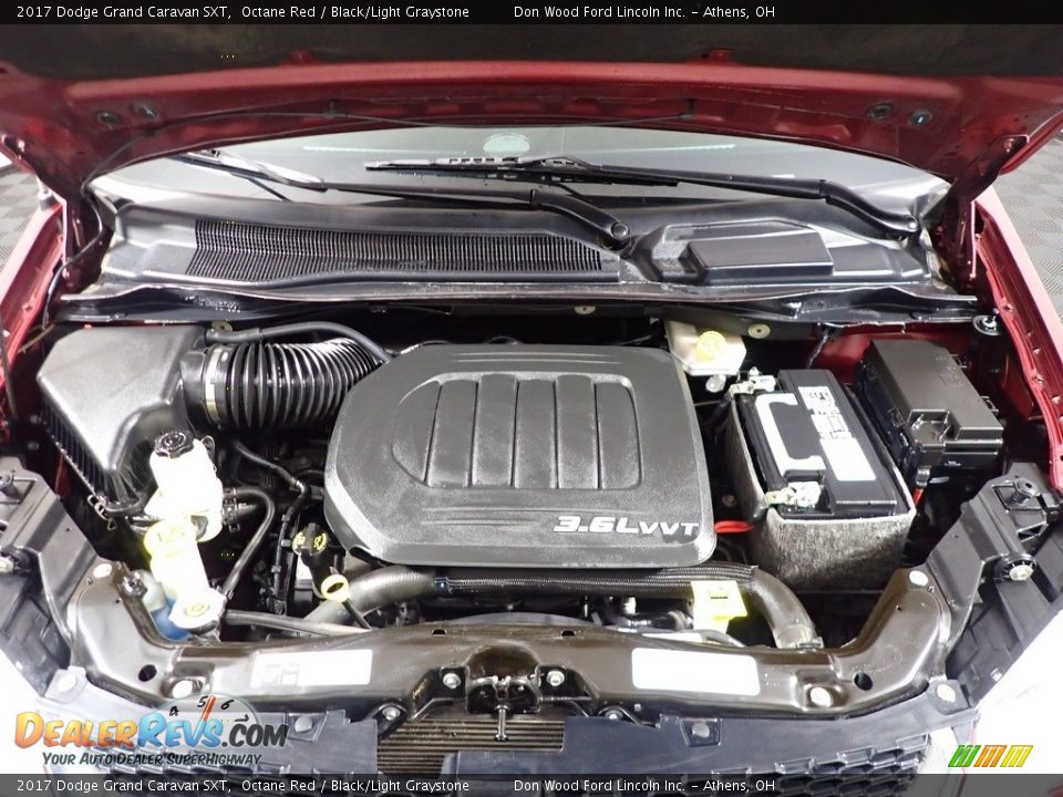 2017 Dodge Grand Caravan SXT Octane Red / Black/Light Graystone Photo #6