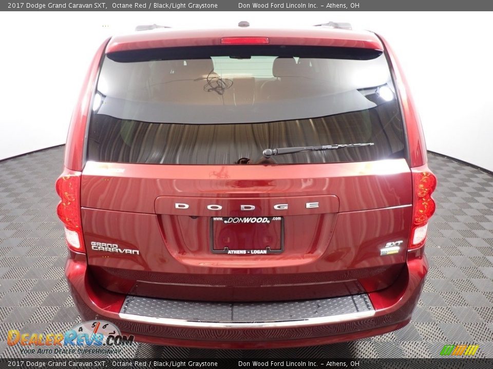 2017 Dodge Grand Caravan SXT Octane Red / Black/Light Graystone Photo #12